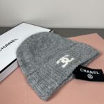 Chanel官网品质香奈儿秋冬网红时尚博主推荐款毛线帽，小红书爆款，手感超柔软舒适的针织线帽，弹性极佳！ - Image 3