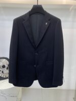 LV2025 autumn new men's casual wool suit jacket, made of high-end custom high-density suit fabric, with finished garments treated with silk gloss, super soft and comfortable, with an excellent texture. Fashionable and stylish upper body, meticulously crafted. The visual effect is super strong. Original tailoring at the counter, all original hardware accessories, and a unique trendy item in the wardrobe. Size: M-3XL 178 140kg L slim fit, maximum weight for wearing 190kg - Image 2