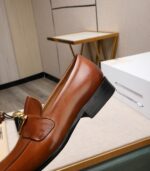 Gucci leather shoes, loafers - Image 9