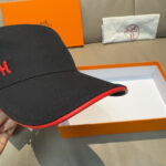 配盒子布袋，HERMÈS (爱马仕)原单棒球帽，经典H， 正品开模订制，原版透气帆布面料+头层牛皮，原厂精钢调节扣，做工细致，时尚帅气质量超赞！ - Image 5