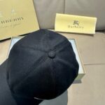 Comes with box bag, Burberry counter popular original baseball cap, TB small embroidery. 1: Customized mold making, 3D embroidery, exquisite and flawless! 100% pure cotton fabric, meticulous workmanship, original factory quality, exclusive physical photography. - Image 3