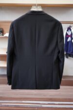 Dior -25SS autumn and winter new suit suit suit 🫑🫑 Two piece trendy and fashionable suit, a must-have item for business elite wardrobes, men's formal wear, fashionable and trendy wear, brand classic logo logo logo super generous, classic styles will be released every quarter! Wearing the pattern is really great, strongly recommended!Sharp and ergonomic tailoring, with a tall and handsome upper body, simple and elegant. Comfortable and slim fit, showcasing a gentlemanly demeanor at a glance. Made from carefully selected suit fabrics, including 20% wool, 18% viscose, 58% polyester, and 4% spandex, the fabric feels soft and delicate, with good luster and elasticity. The waist is made of sheepskin and leather, and is adorned with Louis Vuitton's soul logo embossed with letters! The silhouette and waist cinching add more comfort to the dressing of stylish men, making them look slim yet handsome!Used for making high-end professional and business formal suits, renowned worldwide for its classic and solemn design style. A high-end business casual suit set that requires high craftsmanship, takes a long time to make, and can be worn all year round!The fabric is flat, with a smooth and full texture, and a firm appearance. It is made of high-quality cotton wool material, and the quality of the material is visible when tied tightly.Regarding details: The high-end suit is cut with a modern feel, combining traditional cutting art with modern production techniques. It adopts fully imported automatic cutting pieces, with almost zero error in each piece of fabric, and then hand sewn by top tailors to ensure the fit and beauty of every part. The front two layers are saved, and according to the principles of ergonomics, it is slim fitting but not tight fitting. The elastic of the cow tendons on both sides of the waistband of the trousers can be adjusted! Not wearing tight waists!Classic collar design, classic style without conservatism, simple and elegant. The lining of the collar is made of pure handmade tribute needles, and we insist on hand sewing handicrafts, all of which are from the hands of experienced craftsmen. The quotation is based on the labor and time consumption per meter, and each stitch is rigorous and excellent, without any burrs or stitches on both sides. Handcrafted sleeves, hand nail buckles, hand calibration, and handmade threading can be seen everywhere, delicate and smooth, effectively reducing static electricity in autumn and winter, creating a high sense of unity on the surface and inside. It is worth buying for any man, as it can boost your face in various formal occasions!Color: Black【 Size 】: 46-56 - Image 3
