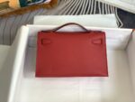 stock✨现货 国旗红
kelly pochette  一代 epsom皮 22cm 金银扣现货
一代的容量比二代大很多 满足日常使用 非常实用 百搭 加条猪鼻子链条当斜挎💕💕 - Image 3