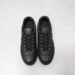 🌟  《顶级品质》
GⅣENCHY纪梵希魔术贴经典款 
专柜官网同步 市面最高版本 原版一比一复刻 四季潮鞋！纪凡希鞋子做工讲究 每一条走线都是按照原版样式 基本做到零瑕疵 媲美专柜 毫无压力 此款鞋即新潮又百搭！
▪️鞋面:进口摩术贴
▪️鞋面:进口头层牛皮
▪️垫脚:羊皮内里
▪️大底:原版TPU
▪️码数:女35一40 男39一44 - Image 4