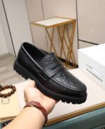 Gucci leather shoes, loafers - Image 6