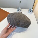 💰

普拉达新款贝雷帽，春夏款，头围57cm