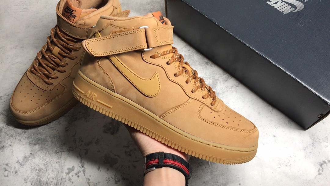 ▪️纯原级别
NK Air Force 1 '07 Mid"Wheat/Flax"经典中帮百搭休闲运动板鞋