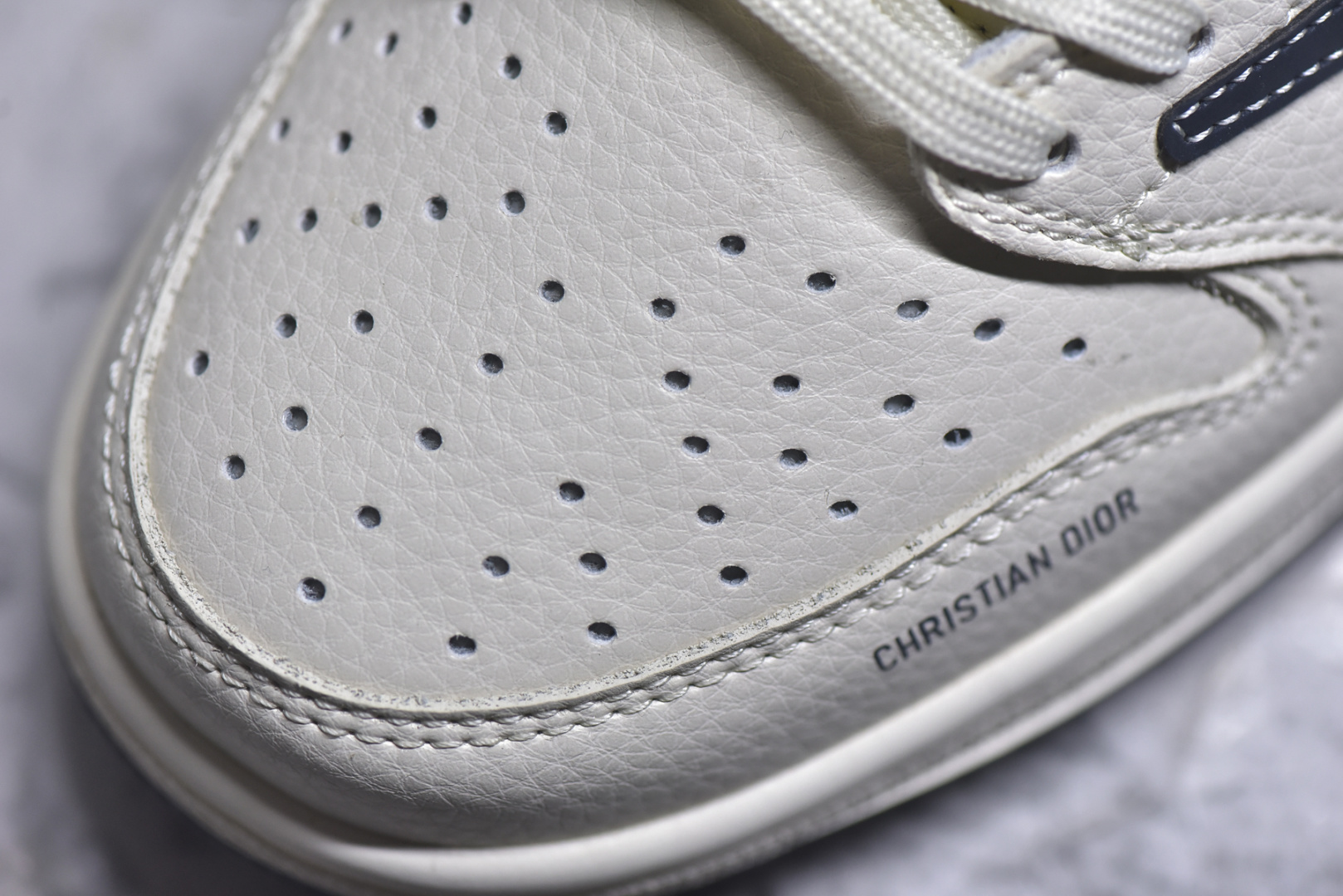 ▪细节鉴定
Travis Scott x Fragment Design x Air Jordan 1 Low OG SP AJ1 耐克联名 灰深蓝鬼脸 低帮文化休闲板鞋