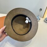 💰

爱马仕新款秋冬羊毛盆帽，百分百羊毛面料%、头围57cm - Image 8
