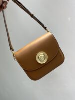 尺寸：19X16X6cm