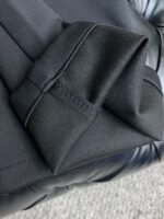 BOSS 25年秋冬 新款休闲西裤 干净利落剪裁，都市风十足 采用精纺面料手感软糯干爽，上身效果挺括有型。五金精致，商务休闲非常好看如此众多的顶级原料，打造出价值感无与伦比的高端产品，高端潮流时尚人士首选
尺码：29-40 - Image 8