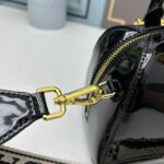 Prada bags - Image 6