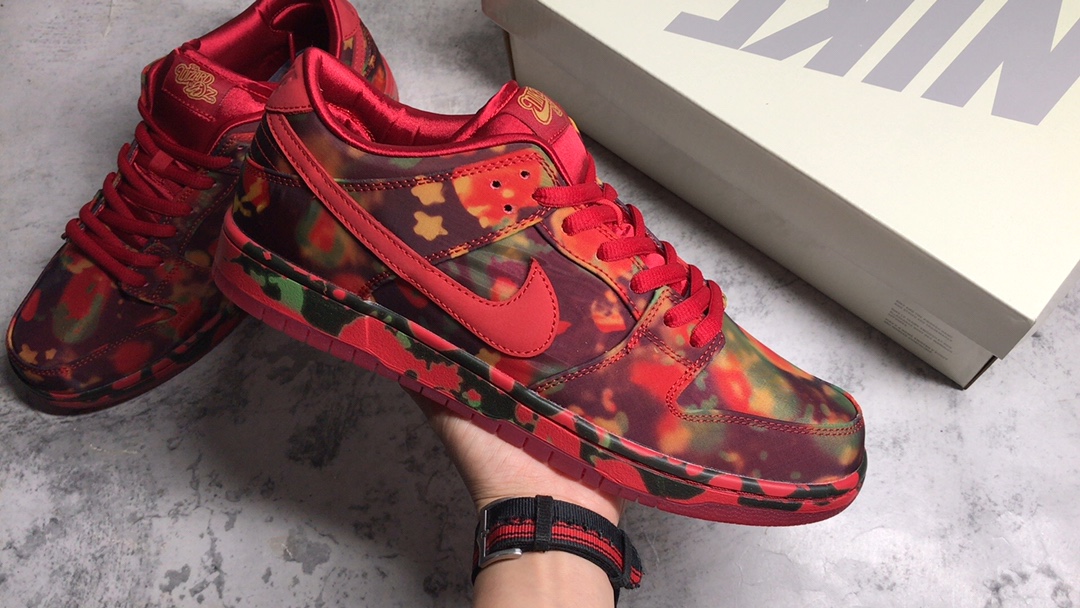 ▪️纯原级别
NK SB Dunk Low 限量联名 绿野仙踪 撕撕乐 低帮休闲板鞋