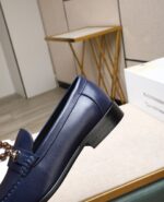 Gucci leather shoes, loafers - Image 9