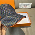 配盒子布袋，HERMÈS (爱马仕)原单棒球帽，经典H， 正品开模订制，原版透气帆布面料+头层牛皮，原厂精钢调节扣，做工细致，时尚帅气质量超赞！ - Image 6