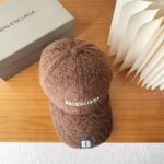 Balencia * a new Balenciaga baseball cap🧢 A simple, fashionable, super unbeatable and beautiful hat! - Image 5