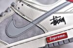 ▪️细节鉴定
Nk SB Dunk Low 斯图西联名-灰白浅灰勾 低帮休闲板鞋 - Image 3