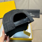 Comes with a box bag and Fendi's new original baseball cap, featuring a double F jacquard pattern. It is a hot selling item at the counter and has an excellent reputation for its retro double F jacquard pattern. The 1:1 mold is customized with the original jacquard sail fabric and top layer cowhide, making it lightweight and breathable! Excellent quality, basic head circumference of 56, adjustable patch, must buy item as shown in the picture! - Image 7