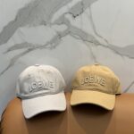 配防尘袋
👒罗意威👒LOEWE新款原版原标设计棒球帽🧢质感超好，外部线条定位标准，做工精细，简约大气低价走量！ - Image 9