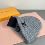 配防尘袋〈对版高品质，羊毛品质认准咯〉
路易威登LOUIS VUITTON🎩官方热卖爆款，羊毛针织毛线帽，时尚好品质高端大气，超柔软！超火爆💖质感很赞，出街超好搭配！时尚潮流！秋冬必备单品，快快入手哦！ - Image 6