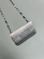 尺寸：19X10X7cm
