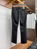 TF's new casual trousers from the 25th year have a clean and sleek cut, exuding a strong urban style. They are made of finely woven fabric that feels soft, sticky, and dry, giving them a crisp and stylish upper effect. Exquisite hardware, very attractive for business and leisure. With so many top-notch materials, it creates a high-end product with unparalleled value, which is the first choice for high-end trendy and fashionable peopleSize: 29-40 - Image 8
