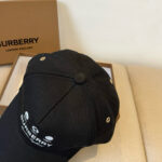 BURBERRY巴宝利早春新款棒球帽，简约尚时风，男女同款！高质品，尊享品质感！ - Image 3