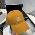 防尘袋
👒罗意威👒LOEWE新款原标设计棒球帽🧢质感超好，外部线条定位标准，做工精细，简约大气低价走量！ - Image 8
