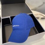 Balenciaga Balenciaga baseball cap. My family has already mastered Balenciaga's craftsmanship, which is sure to be a hit. Balenciaga's new washed cotton baseball cap is a must-haveHeavy industry craftsmanship, double B letter logo, innovative and fashionable trendy styleExclusive physical shooting for both men and women, adjustable for both genders - Image 6