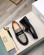 Gucci leather shoes, loafers - Image 2