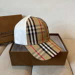 Burberry's new early spring baseball cap, simple yet fashionable, suitable for both men and women! High quality products, enjoy a sense of premium quality! - Image 5