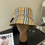 Comes with dust bagBurberry's hot selling item on Little Red Book! The original fisherman hat is a hot selling item at the counter, with a pure cotton lining that is lightweight and breathable. Perfect design, precise and accurate grid alignment, original factory quality, exclusive physical shooting, suitable for both men and women