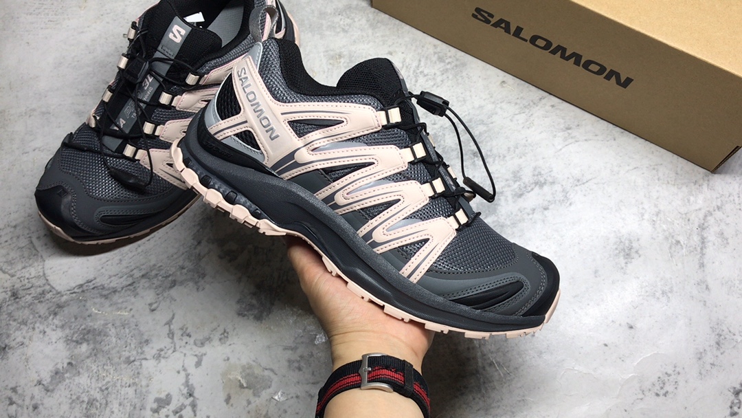 ▪公司级别
萨洛蒙 Salomon XA PRO 3D 户外轻便机能鞋 491841