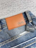 [Dior Jeans | Classic Denim, Embossed with Luxury DNA] When streetwear meets haute couture, a pair of jeans can become a badge of status.
Deconstructing the language of denim with centuries-old craftsmanship, Dior infuses every inch of fabric with a modern attitude and luxurious details, making everyday wear a silent declaration of taste.
✨ A pair of jeans is an attitude, and a legacy.
It's not just a wardrobe essential, but also an interpretation of the brand's spirit—
"From suitcases to jeans, we have always defined the boundaries of luxury with the ultimate craftsmanship."
Sizes: 28-42 - Image 13