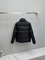 FD 2025 new down jacket, original factory version customized development hardware accessories, all details are fully handled in place! The upper body effect of the design is amazing! Versatile, fashionable and handsome! The original memory silk fabric at the counter has a stylish texture, providing warmth and rejecting bloating! The upper body is amazing. Size: M-3XL - Image 9