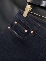 【Gucci Jeans | Classic Denim, Engraved with Luxury DNA】 When street style meets haute couture, a pair of jeans can become a badge of status.
Deconstructing the language of denim with centuries-old craftsmanship, we infuse every inch of fabric with a modern attitude and luxurious details, making everyday wear a silent declaration of taste.
✨ A pair of jeans is an attitude, and even more so, a legacy.
It's not just a wardrobe essential, but also an interpretation of the brand's spirit—
"From suitcases to jeans, we have always defined the boundaries of luxury with the ultimate craftsmanship."
Sizes: 28-42 - Image 4