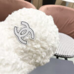 【CHANEL香奈儿】2025毛绒绒秋冬新款棒球帽🌈百搭更有质感的一款 - Image 8