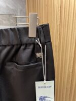 ❤️Burberry/巴宝莉 2025秋冬新品 三标齐全 休闲裤 好货不用过多介绍 看细节 专柜码数：M-4XL  175/140上身L - Image 7