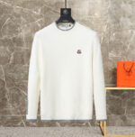The 2025 Mongolian autumn and winter new sweater, the classic badge of the Moncler series, is made of luxurious fabrics to create a contemporary style. A Mongolian sweater that can be worn outside is not only warm, but also stylish. It is a fashionable winter armor for players. The wool blend material is soft and skin friendly, and the smooth lines and strong contrast color matching make it more trendy and dynamic. The combination of urban feeling and outdoor skills breaks the dullness of winter. Your winter style is still missing a Mongolian Logo sweater.Counter size: M~3XLRecommended codes for height and weight that can be reported - Image 2
