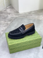 Gucci leather shoes, loafers - Image 4