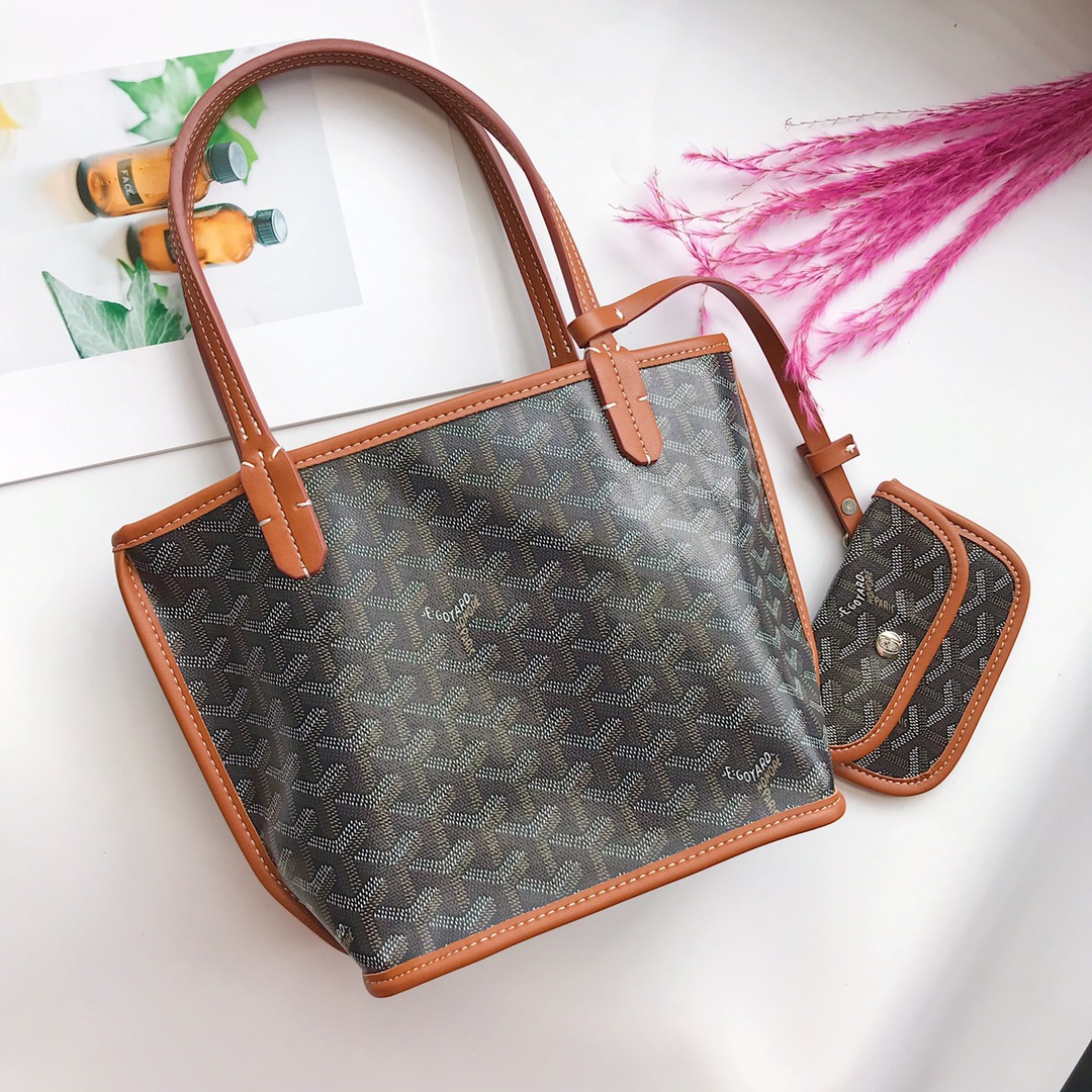 Goya bags