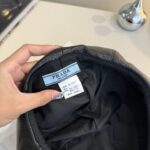 💰

普拉达新款贝雷帽 头围57cm - Image 7