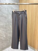 ❤️ TB 2025 autumn and winter new products with complete three standards, good casual pants, no need to introduce too much, look at details, counter size: M-4XL 175/140, upper body L - Image 2