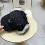 💰rada普拉达小众保暖雷锋帽防寒护耳毛绒鸭舌帽男女秋冬显脸小百搭棒球帽 - Image 6