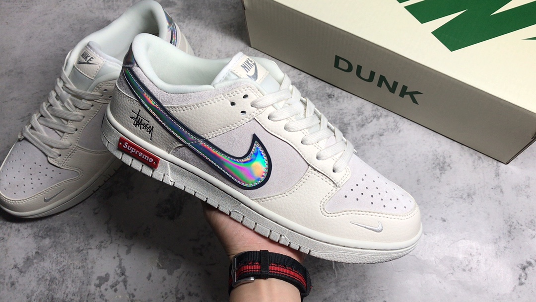 ▪️公司级别
NK SB Dunk Low Supreme x 斯图西三方联名-米黄银勾