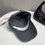 💰 BALENCIAGA new embroidered logo baseball cap from Balenciaga, cool color scheme, with different styles for men and women to wear. The first batch will be shipped first! Paris fans must make a purchase! - Image 4