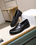 Gucci leather shoes, loafers - Image 3