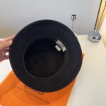 💰

爱马仕新款盆帽，百分百羊毛面料🦙%，头围57cm - Image 8