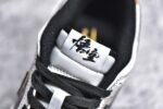 ▪️细节鉴定
NK SB Dunk Low 黑悟空系列-白灰黑勾 低帮休闲板鞋 - Image 2