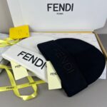 💰 FENDI's official website recommends a knitted hat that is popular among fashion bloggers for autumn and winter. It hides a subtle sense of luxury, with every line exuding a clean and elegant style. It is simple yet not simple, generous yet not out of style, and every detail showcases high-end taste. The sense of fashion becomes more and more enduring in restraint. - Image 8